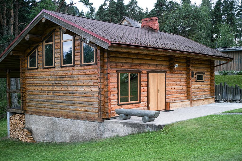 Meteorits Hotel Smiltene Exterior photo